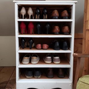 DIY Shoe Cabinet – For Free in Under 10 Minutes